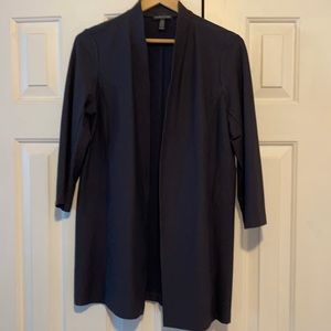 Fitted lightweight jacket